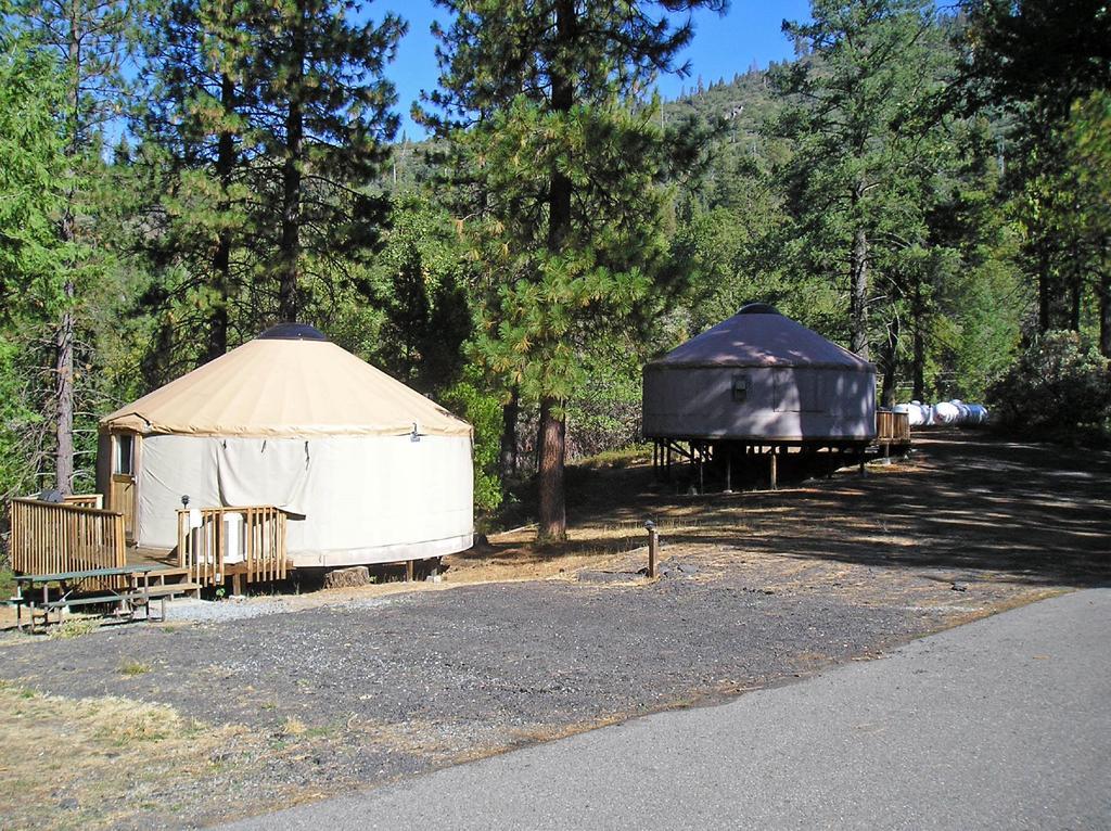 Yosemite Lakes Hillside Yurt 5 Hotel Harden Flat Exterior photo